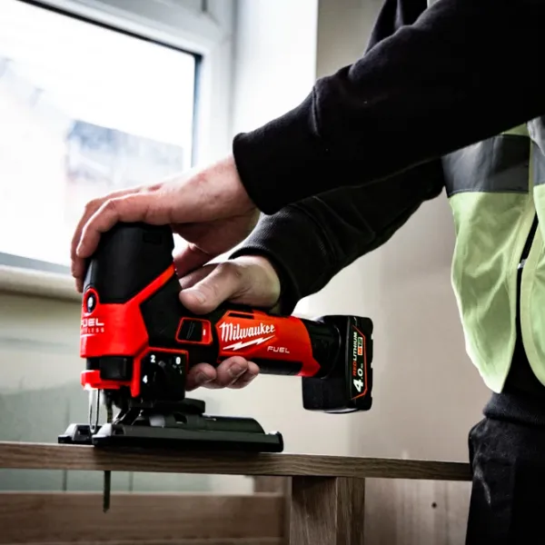 Fierăstrău pentru decupat Milwaukee M12FJS-0 22 mm / Red photo 4