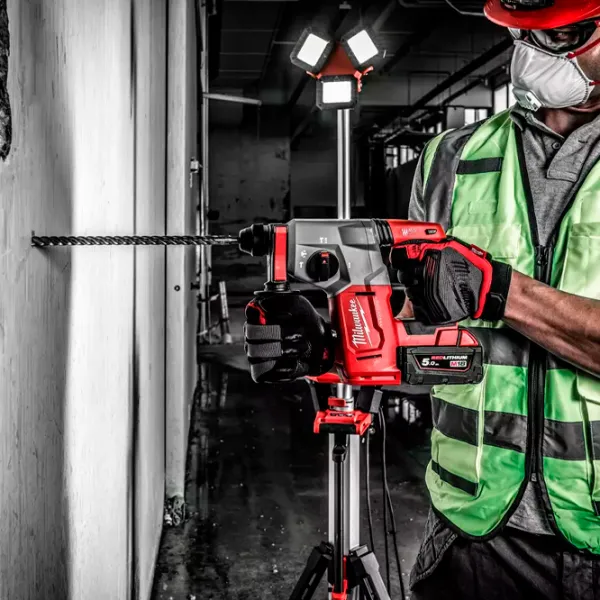 Перфоратор Milwaukee M18BLH-0  / Красный photo 4 Перфоратор Milwaukee M18BLH-0  / Красный photo 4