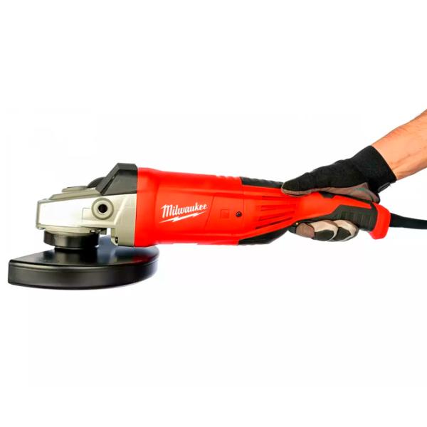 Polizor Milwaukee AG22-230 Unghiular / 2200 W / Red photo 5 Polizor Milwaukee AG22-230 Unghiular / 2200 W / Red photo 5