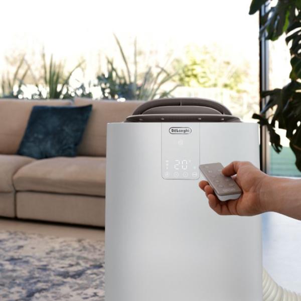 Aparat de aer condiționat DeLonghi PAC AP120 GentleJet 11500 BTU / 44 m2 / White photo 6