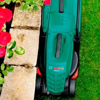 Mașină de tuns iarbă Electrică Bosch ARM32 Manual photo 8