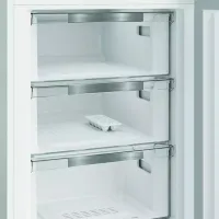 Frigider Indesit INKS 1401 W4E cu congelator jos 386 l / 203 cm / White photo 7