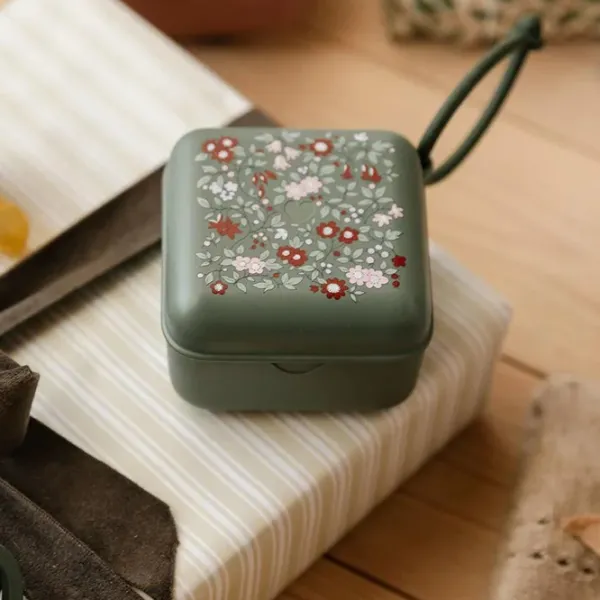 Коробка для пустышки универсальный Bibs X Liberty 420012315 Унисекс / 0 месяцев - / Латекс, силикон / Серый photo 2 Коробка для пустышки универсальный Bibs X Liberty 420012315 Унисекс / 0 месяцев - / Латекс, силикон / Серый photo 2