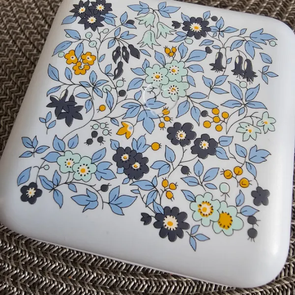 Коробка для пустышки универсальный Bibs X Liberty 420012231 Унисекс / 0 месяцев - / Латекс, силикон / Синий photo 6 Коробка для пустышки универсальный Bibs X Liberty 420012231 Унисекс / 0 месяцев - / Латекс, силикон / Синий photo 6