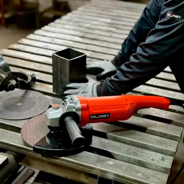 Polizor Profmet 857150 Unghiular / 2400 W / Red photo 4 Polizor Profmet 857150 Unghiular / 2400 W / Red photo 4