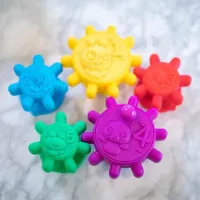 Сенсорная игрушка Baby Einstein Веселые присоски 12488 0.6+ / Разноцветный photo 5