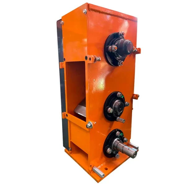 Измельчитель для веток Technoworker TC 15-140 B 96 дБ / 1100 Вт photo 1