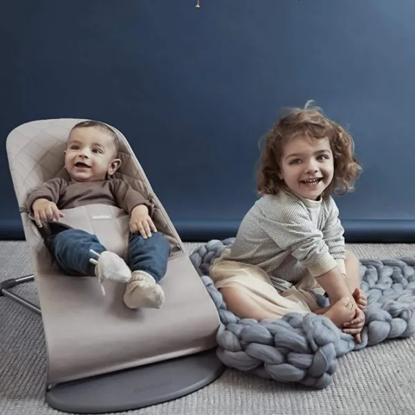 Балансир BabyBjorn Bliss 0 месяцев - 2 года / Grey photo 8 Балансир BabyBjorn Bliss 0 месяцев - 2 года / Grey photo 8