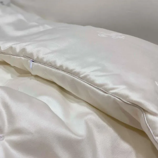 Одеяла Trois Couronnes Luxury Selection Cashmere 155 x 200 cm photo 3 Одеяла Trois Couronnes Luxury Selection Cashmere 155 x 200 cm photo 3