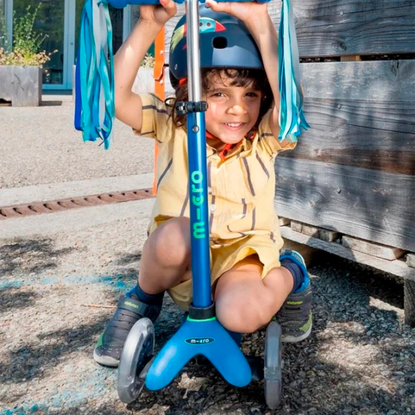 Trotinetă pentru copii cu trei roți Micro Mini Deluxe LED (MMD175) 50 kg/ Crystal Blue photo 7