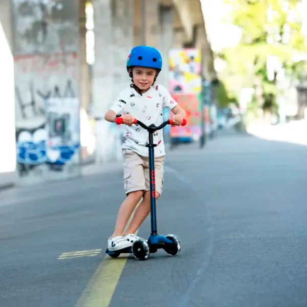 Детский трёхколёсный самокат Micro Maxi Deluxe Pro LED (MMD044) 50 кг/ Красно-флотский photo 7