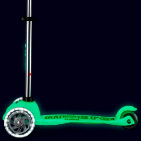 Trotinetă pentru copii cu trei roți Micro Mini Deluxe Glow LED (MMD216) 50 kg/ Icy Lime photo 4