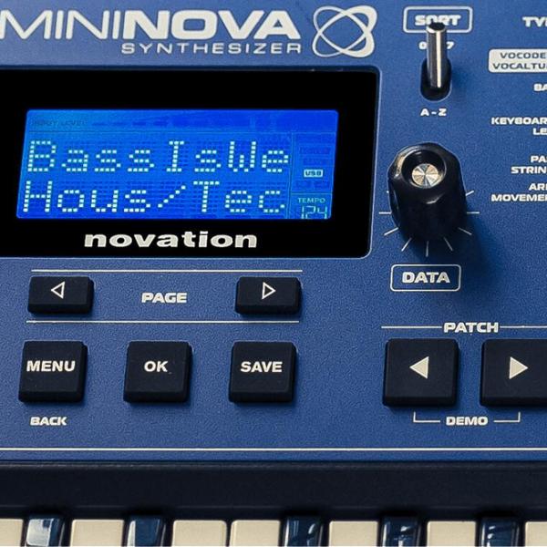 Цифровой синтезатор Novation MiniNova 37 клавиш / 18 голосов / Пластик / Синий photo 4
