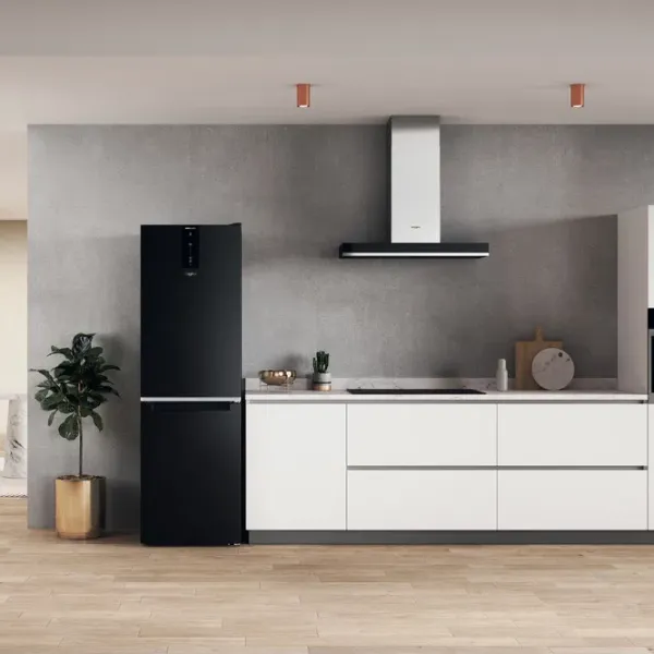 Frigider Whirlpool W7X 82O K cu congelator jos 335 l / 191.2 cm / Black photo 10 Frigider Whirlpool W7X 82O K cu congelator jos 335 l / 191.2 cm / Black photo 10