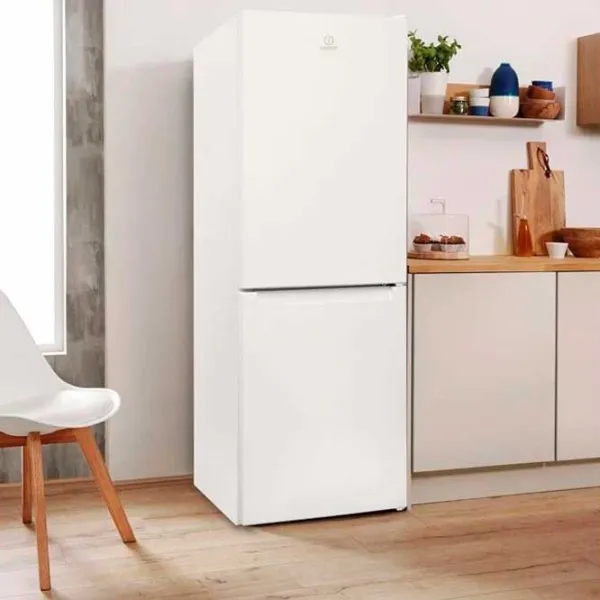Frigider Indesit LI7 S1E W cu congelator jos 308 l / 176 cm / White photo 3