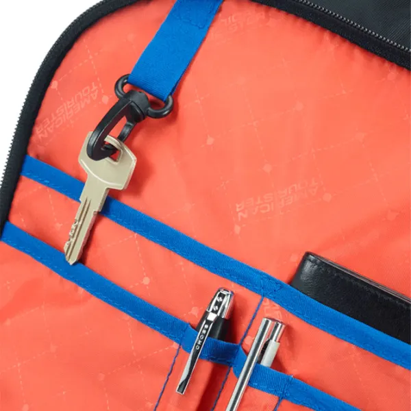 Рюкзак для ноутбука American Tourister Urban groove ug4 15.6"/ Синий Черный/ 27 л photo 6 Рюкзак для ноутбука American Tourister Urban groove ug4 15.6"/ Синий Черный/ 27 л photo 6