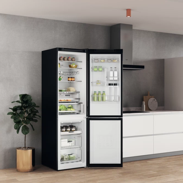 Frigider Whirlpool W7X 93T KS cu congelator jos 367 l / 202.7 cm / Black photo 11