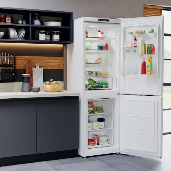 Frigider Hotpoint-Ariston HAFC8 TIA22W cu congelator jos 335 l / 191.2 cm / White photo 9