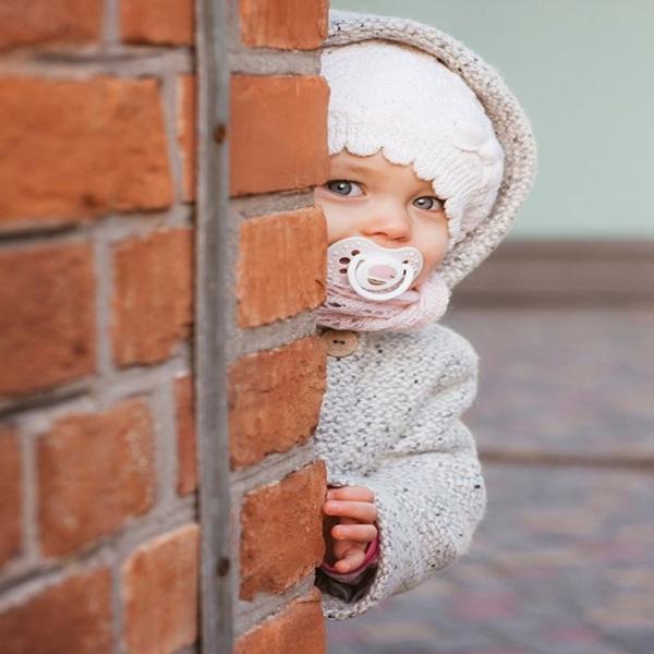 Suzetă cu tetina ortodontică Canpol RetroBaby 22/ 805 pentru fetițe/ 6 luni - 18 luni/ Silicon/ Pink photo 6 Suzetă cu tetina ortodontică Canpol RetroBaby 22/ 805 pentru fetițe/ 6 luni - 18 luni/ Silicon/ Pink photo 6