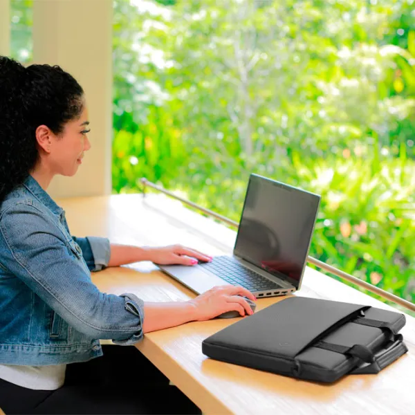 Сумка для ноутбука Dell Ecoloop Pro Sleeve 15.6"/ Черный photo 9 Сумка для ноутбука Dell Ecoloop Pro Sleeve 15.6"/ Черный photo 9