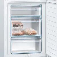 Frigider Bosch KGV36VWEA cu congelator jos 308 l / 186 cm / White photo 5
