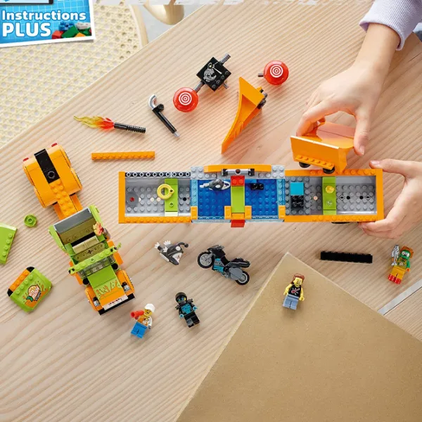 Конструктор LEGO Грузовик для шоу каскадёров Транспорт/ Разноцветный photo 3
