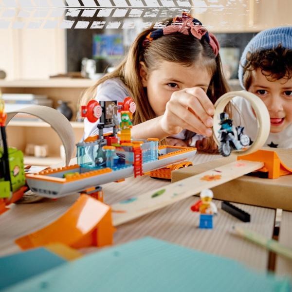 Конструктор LEGO Грузовик для шоу каскадёров Транспорт/ Разноцветный photo 5