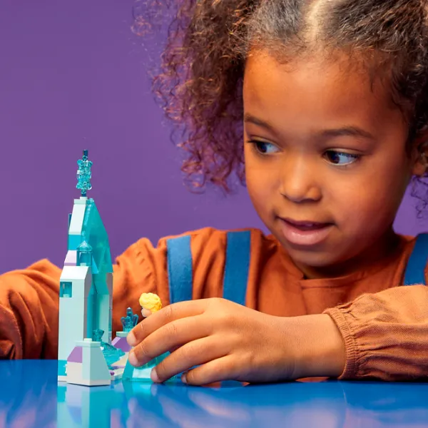 Конструктор LEGO Двор замка Эльзы Замок/ Разноцветный photo 4