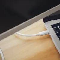 Кабель видео Moshi DisplayPort + USB Type-C 1.5 м/ Белый photo 5