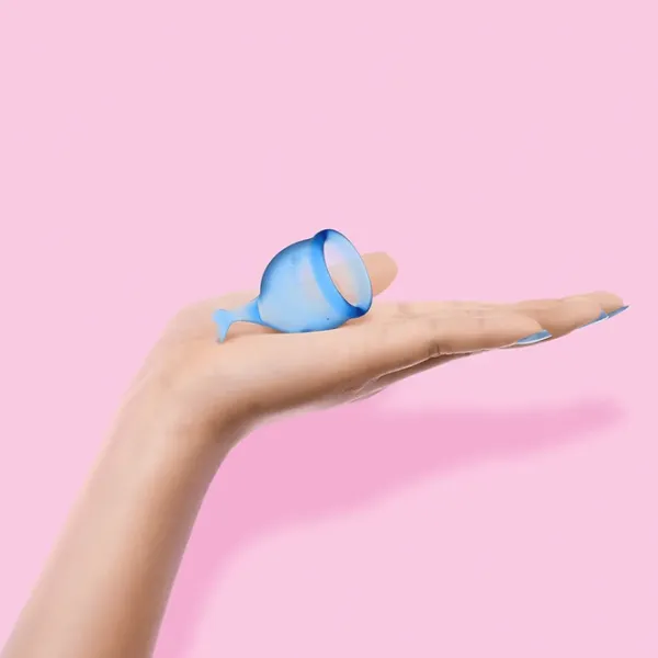 Cupă menstruală Satisfyer Feel Secure  Silicon / 0.015l photo 9 Cupă menstruală Satisfyer Feel Secure  Silicon / 0.015l photo 9