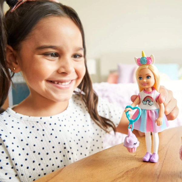 Кукла Barbie Club Chelsea GHV69 модель/ 3+ photo 8 Кукла Barbie Club Chelsea GHV69 модель/ 3+ photo 8