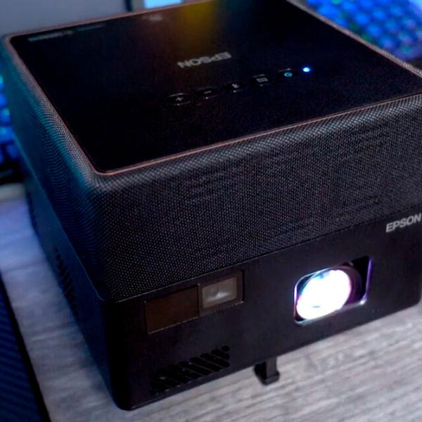 Proiector Epson EF-12 Pentru home cinema/ Black photo 5 Proiector Epson EF-12 Pentru home cinema/ Black photo 5