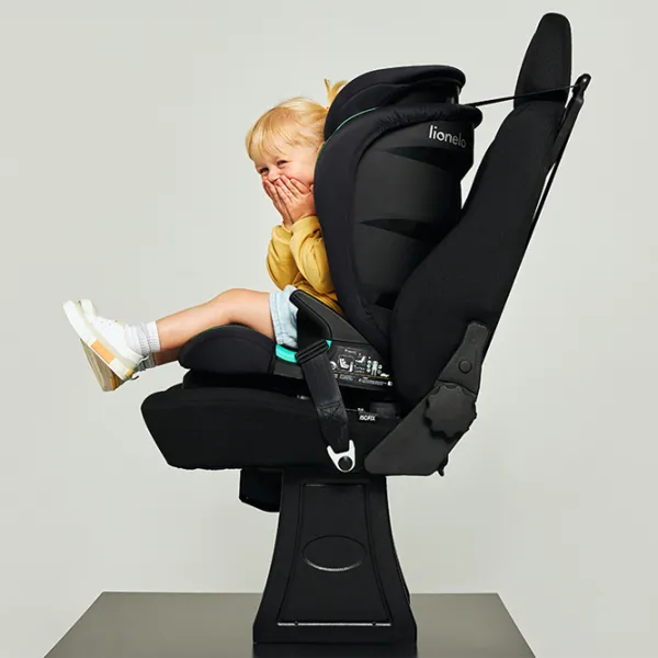 Детское автокресло Lionelo Neal (34884-01) 6 лет - 12 лет/ 36 кг/ Черный photo 9 Детское автокресло Lionelo Neal (34884-01) 6 лет - 12 лет/ 36 кг/ Черный photo 9