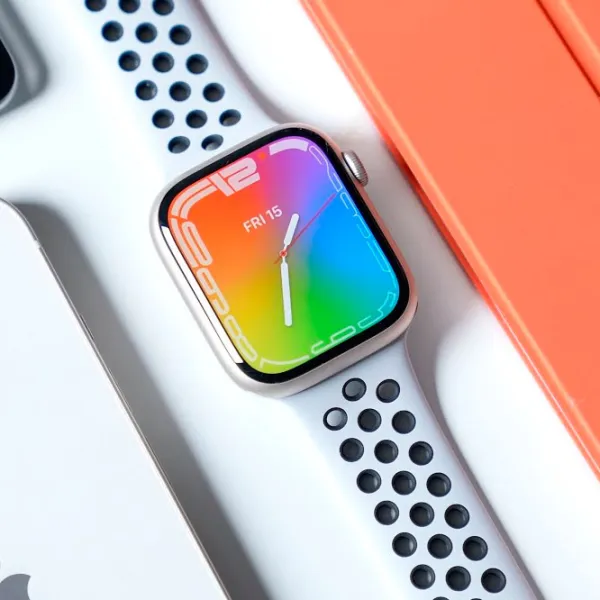 Умные часы Apple Watch Series 7 Nike 1.69"/ MKN33/ Starlight Серебристый photo 4 Умные часы Apple Watch Series 7 Nike 1.69"/ MKN33/ Starlight Серебристый photo 4