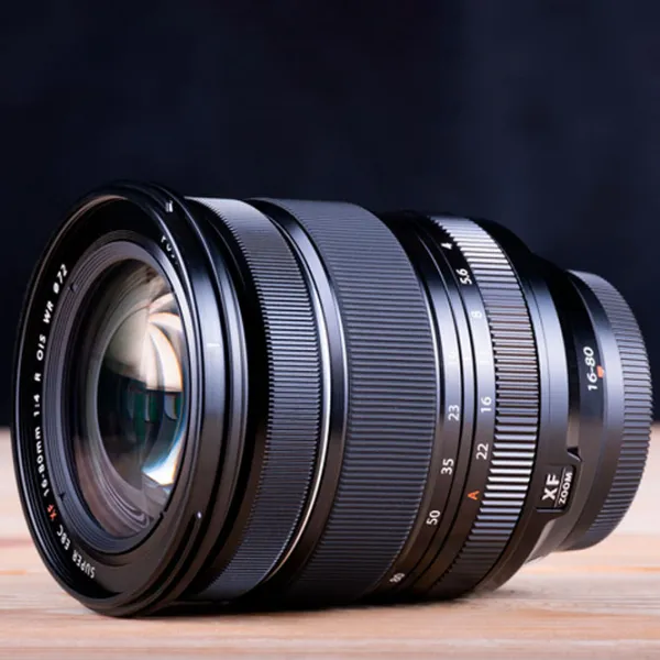 Obiectiv Fujinon XF 16-80mm F4 R OIS WR Black photo 4 Obiectiv Fujinon XF 16-80mm F4 R OIS WR Black photo 4