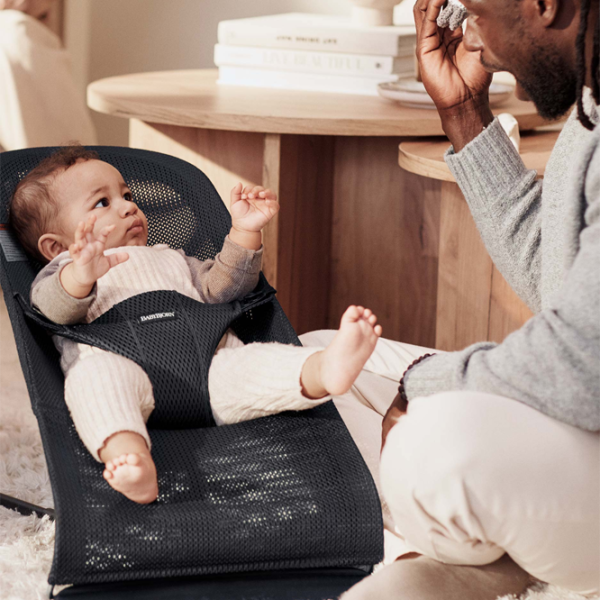 Leagăn pentru bebeluși BabyBjorn Bliss Mesh (482-006) 13 kg/ Black photo 4 Leagăn pentru bebeluși BabyBjorn Bliss Mesh (482-006) 13 kg/ Black photo 4