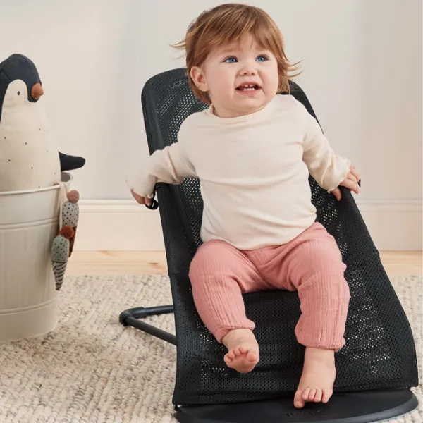 Leagăn pentru bebeluși BabyBjorn Bliss Mesh (482-006) 13 kg/ Black photo 5 Leagăn pentru bebeluși BabyBjorn Bliss Mesh (482-006) 13 kg/ Black photo 5
