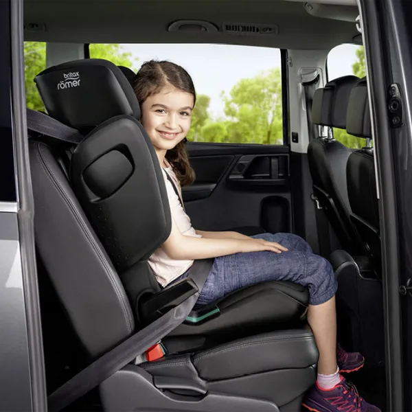 Детское автокресло Britax-Römer Kidfix M i-Size (5607-003) 3 года - 12 лет/ 36 кг/ Черный photo 7