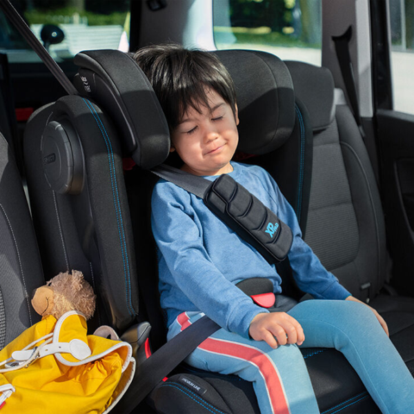Scaun auto Britax-Römer Kidfix III S (5611-001) 3 ani - 12 ani/ 36 kg/ Black photo 6 Scaun auto Britax-Römer Kidfix III S (5611-001) 3 ani - 12 ani/ 36 kg/ Black photo 6