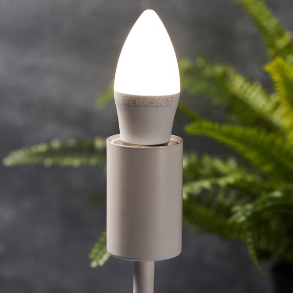Bec LED Rexant C37 604-204 E27/ 9.5 W/ 6500 K/ 903lm/ White photo 3 Bec LED Rexant C37 604-204 E27/ 9.5 W/ 6500 K/ 903lm/ White photo 3