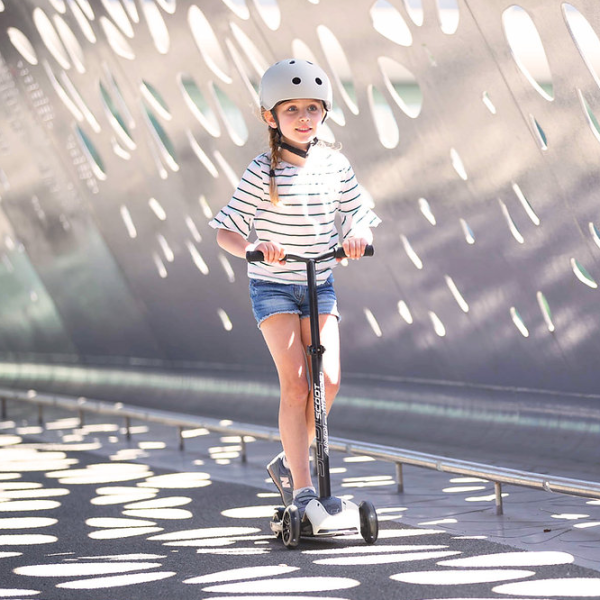 Детский трёхколёсный самокат Scoot and Ride Highway Kick 5 Led (96440) 80 кг/ Бежевый photo 5