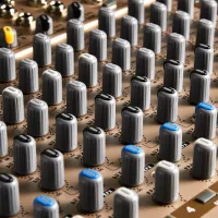 Mixer Analog Phonic AM16GE activ / 20 Hz - 60 kHz / Gold photo 4