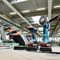 Acumulator pentru instrumente Bosch GBA Li-Ion/ 2 Ah/ 18 V photo 3