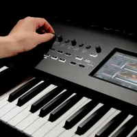 Цифровой синтезатор Korg Nautilus-61 61 клавиш / 200 голосов / Пластик / Черный photo 4