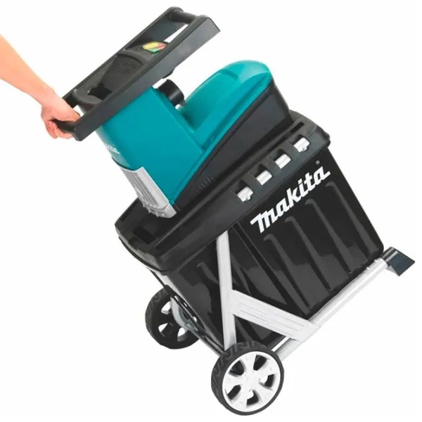 Aparat de mărunţit pentru crengi și resturi vegetale Makita UD2500 84 dB/ 2500 W photo 7