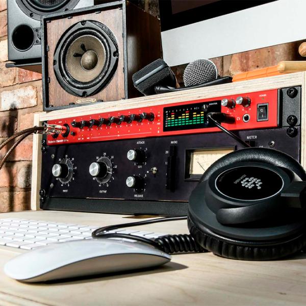Аудио интерфейс Focusrite Clarett+ 8Pre 192 кГц/ 20 Гц - 20 кГц/ Черный photo 7