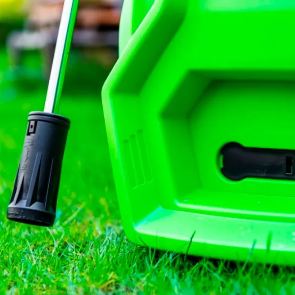 Maşină de curăţat cu presiune Verto 52G403 2000 W/ Green photo 10 Maşină de curăţat cu presiune Verto 52G403 2000 W/ Green photo 10
