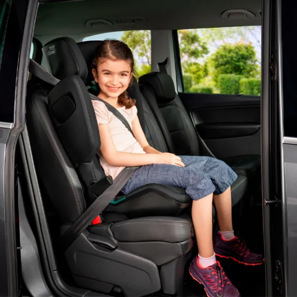 Детское автокресло Britax-Römer Kidfix i-Size (5612-003) 3 года - 12 лет/ 36 кг/ Черный photo 7