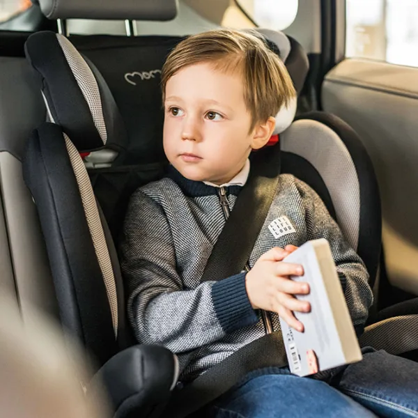 Детское автокресло MoMi Quick Fix (FOSA00006) 3 года - 10 лет/ 36 кг/ Черный photo 7 Детское автокресло MoMi Quick Fix (FOSA00006) 3 года - 10 лет/ 36 кг/ Черный photo 7