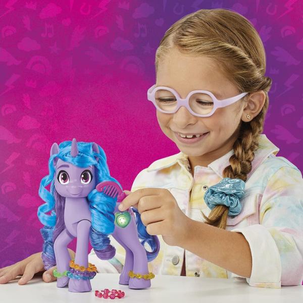 Figurină Hasbro My little pony See Your Sparkle Izzy Moonbow F3870 5+/ Purple photo 5 Figurină Hasbro My little pony See Your Sparkle Izzy Moonbow F3870 5+/ Purple photo 5